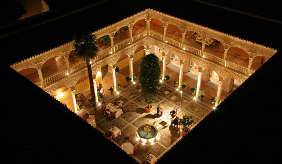 Restaurante El Claustro de Santa Paula