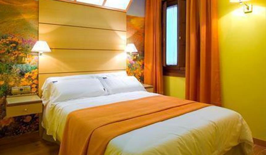 Apartamentos Suites Gran Vía 44