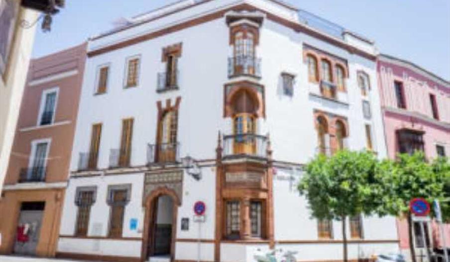 Apartamentos La Casa Blanca