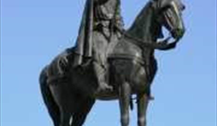 Monumento Rey San Fernando