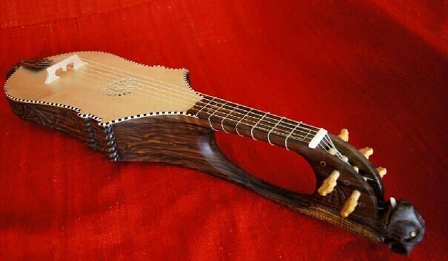 Carlos González Marcos - Luthier