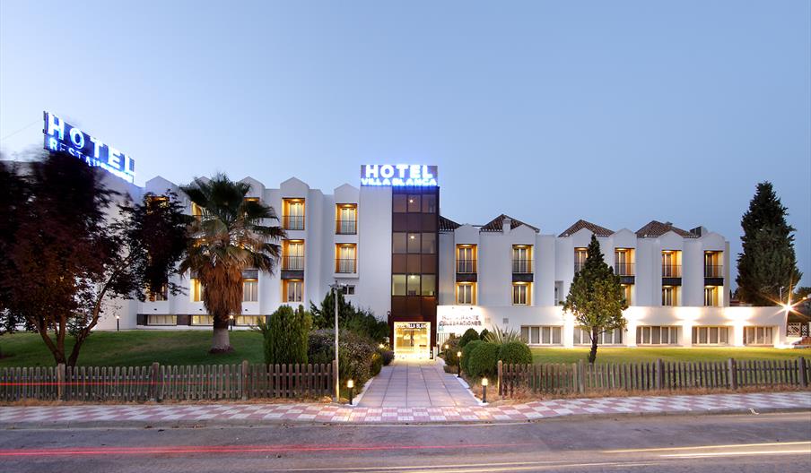 Hotel Maciá Villa Blanca