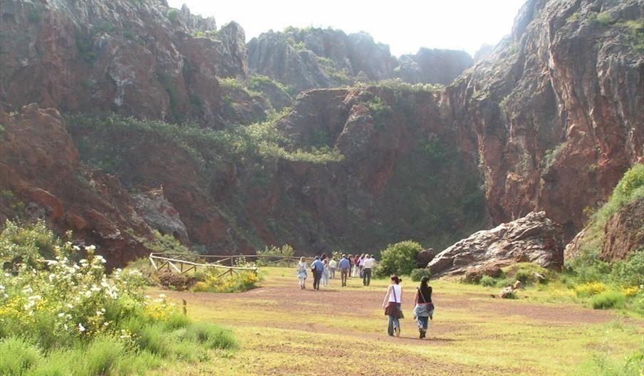 Cerro del Hierro Activities