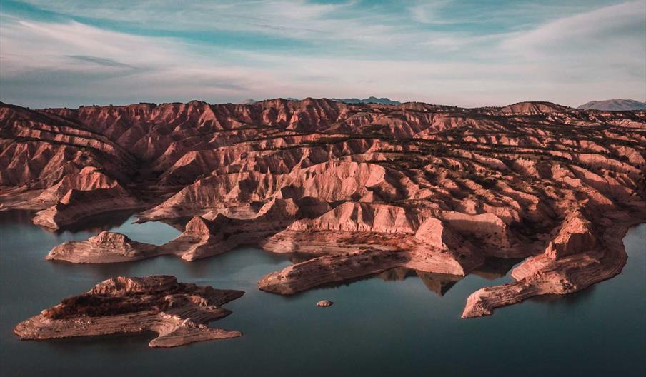 entorno embalse del negratin