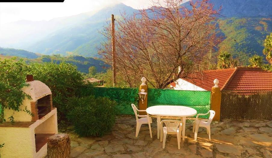 Casa Rural La Albahaca-Complejo Los Lirios