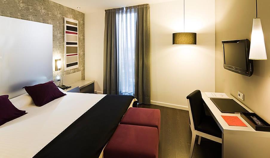 Hotel Husa Vía Sevillana Mairena