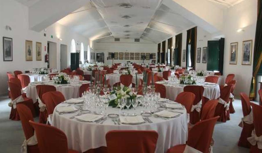 Las Caballerizas de Montpensier