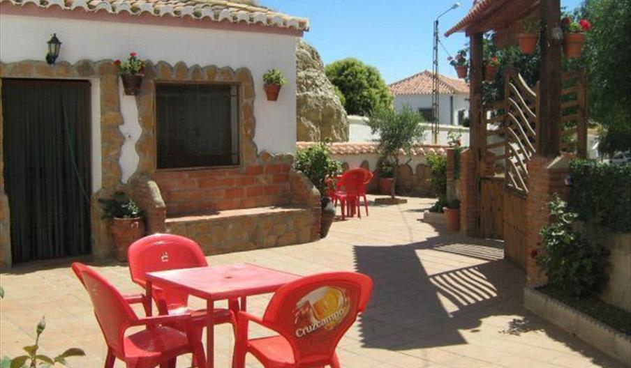 Apartamentos Cuevas de María