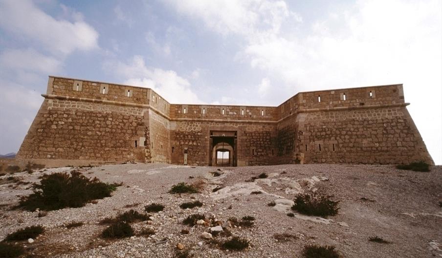 Castillo de San Felipe o de Los Escullos