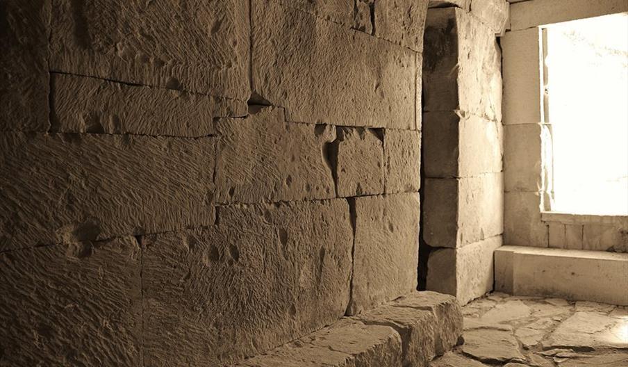 Tumbas Principescas de Toya y Hornos