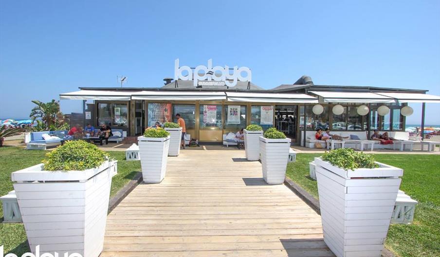 La Playa Summer Club